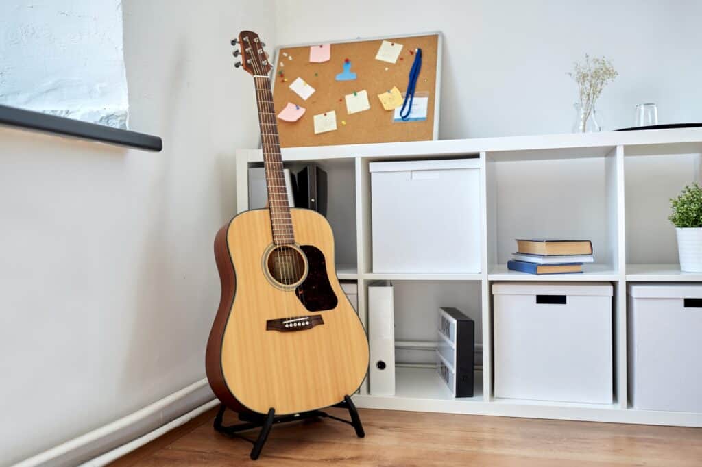 A guitar at the corner of the room - single-item delivery using a Man and Van